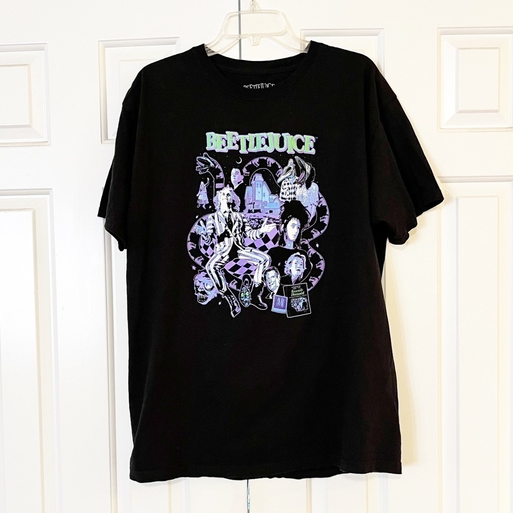 Beetlejuice black, blue, white & purple short sleeve crew neck t-shirt. XL